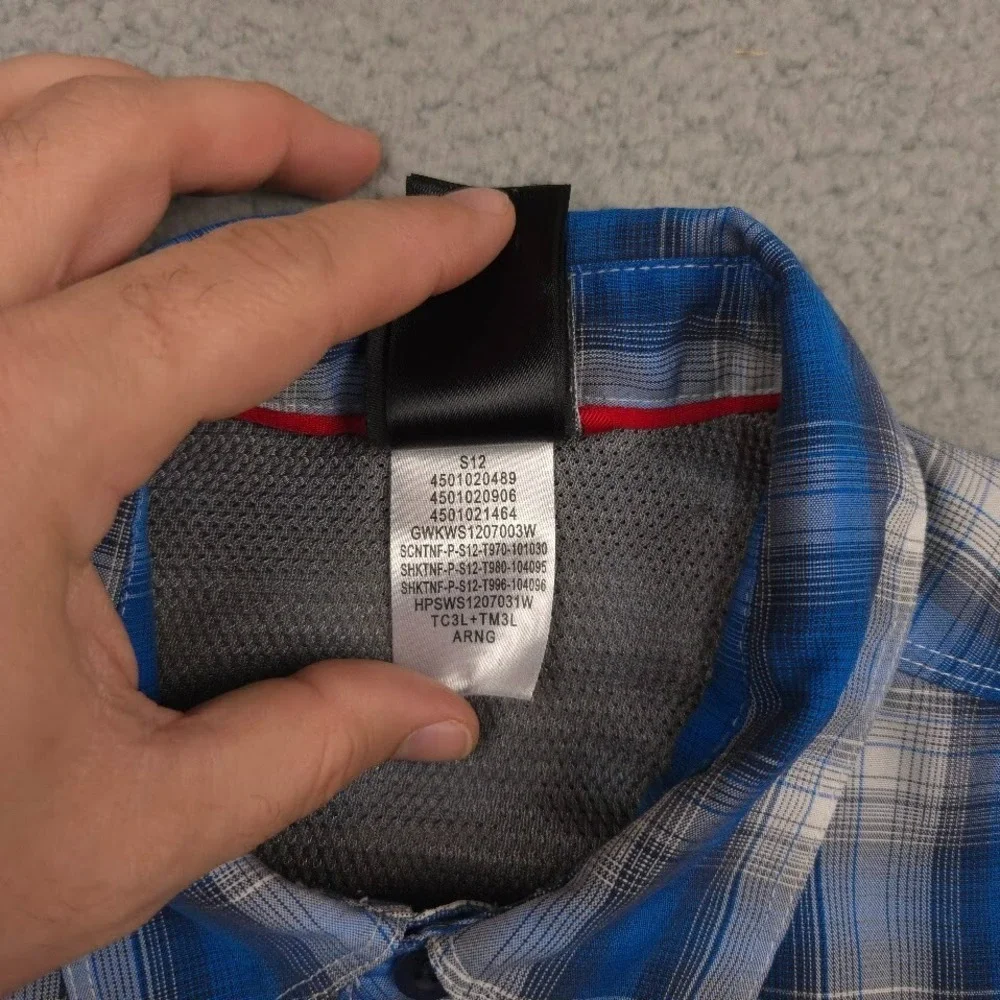 The North Face Performance Shirt Mens Small Blue Gray Plaid Short Sleeve Hiking